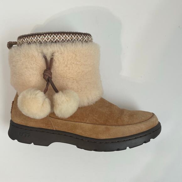 UGG Women's Brie Chestnut Fur Cuff Shearling Pom Pom Winter Boots Size 7 - Picture 9 of 13
